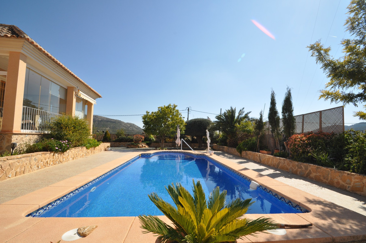 Discover your dream home with this stunning villa located just 10 minutes away from the relaxing spa, Spain