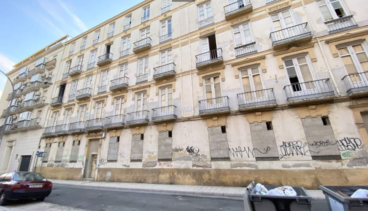 Fantastic investment project in the heart of Malaga, possibility to create, for example, 124 hotel r, Spain