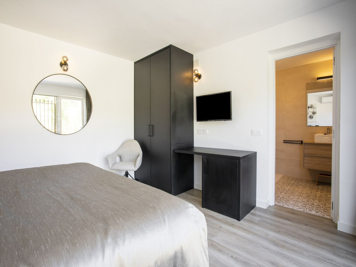 7 bedroom Villa For Sale in Alhaurín el Grande, Málaga - thumb 33
