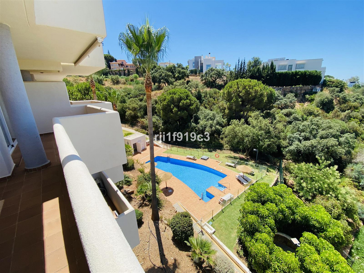 Located in a gated residential complex called Santa Maria Green Hills,  in the eastern part of ??Mar, Spain