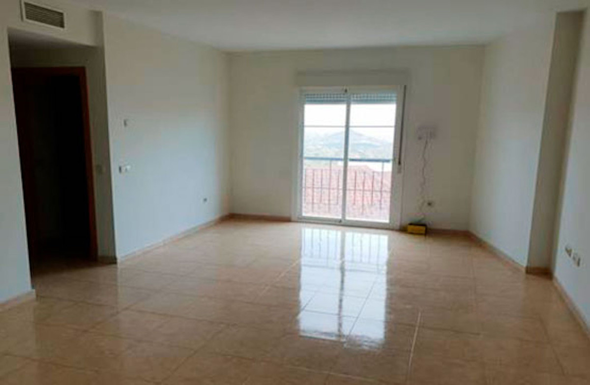 Appartement te koop in Guaro R4024912