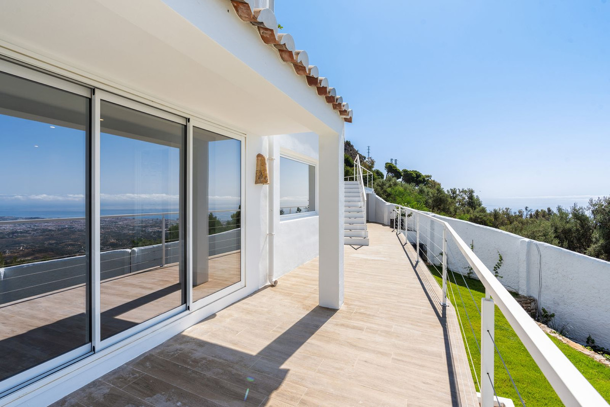 4 bedroom Villa For Sale in Mijas, Málaga - thumb 28