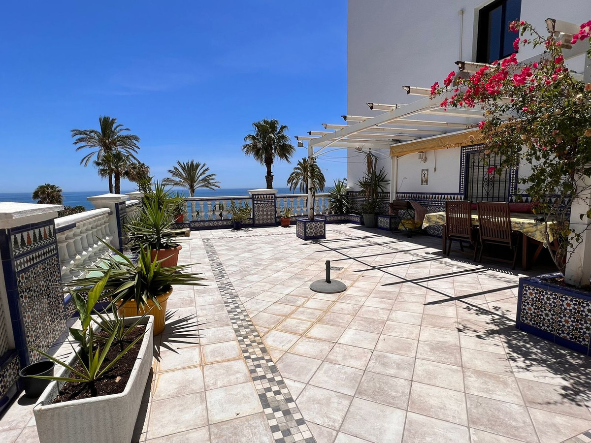 Middle Floor Apartment for sale in Benalmadena Costa R4346179
