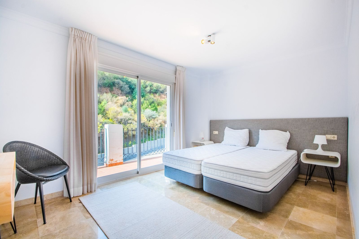1 bedroom Apartment For Sale in La Mairena, Málaga - thumb 6
