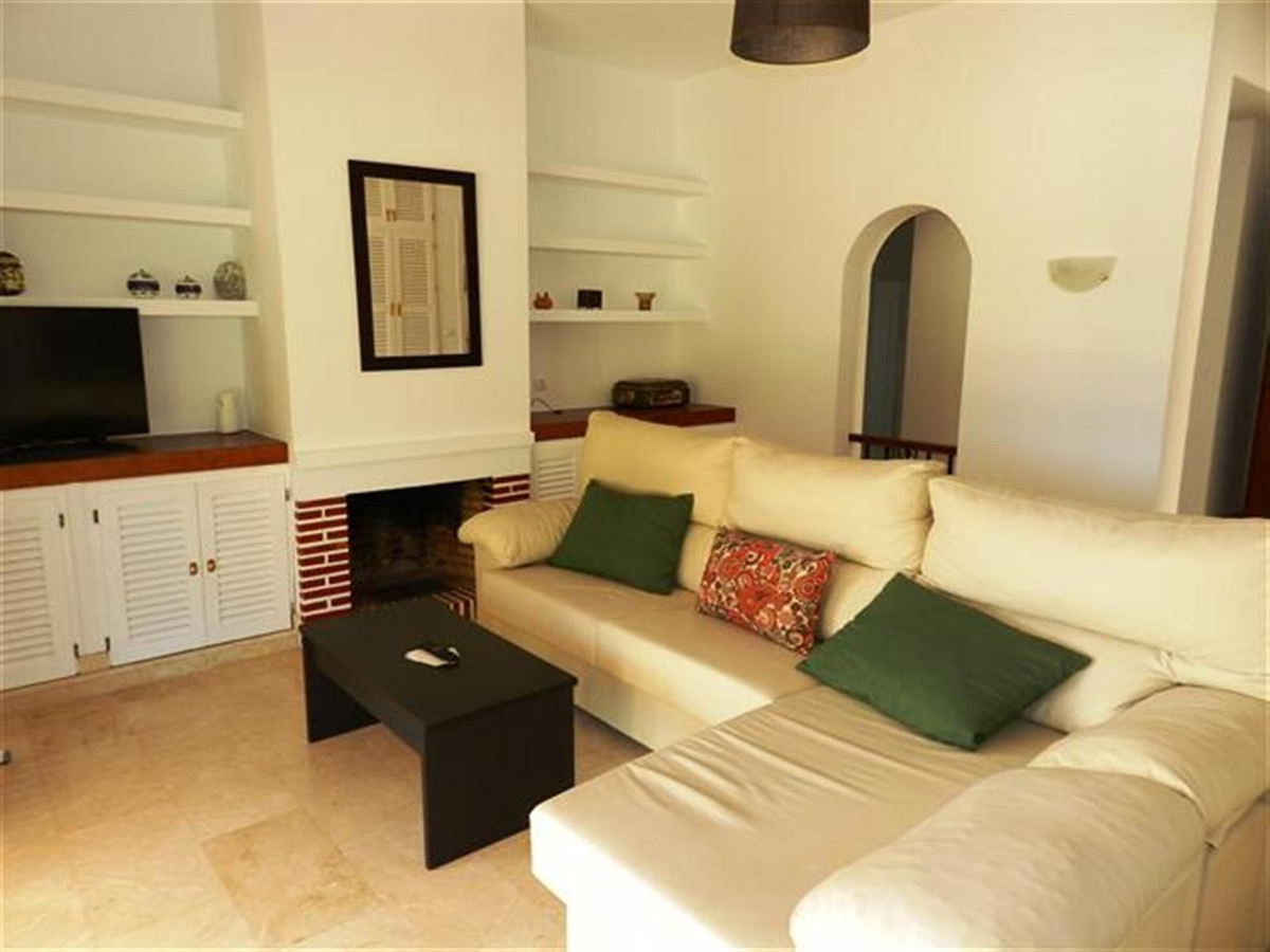 3 bedroom Villa For Sale in Sotogrande Alto, Cádiz