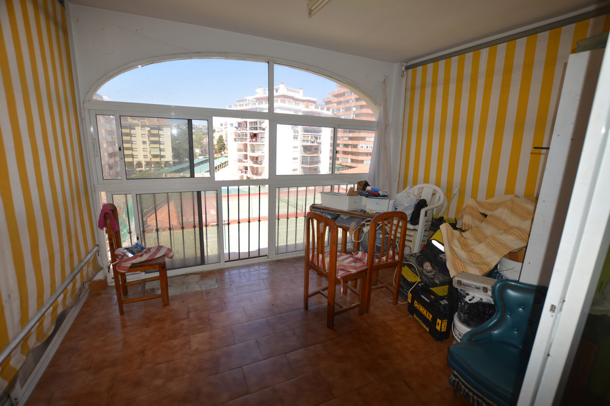 Spacious apartment in Los Boliches - It is distributed in entrance hall, independent kitchen with la, Spain