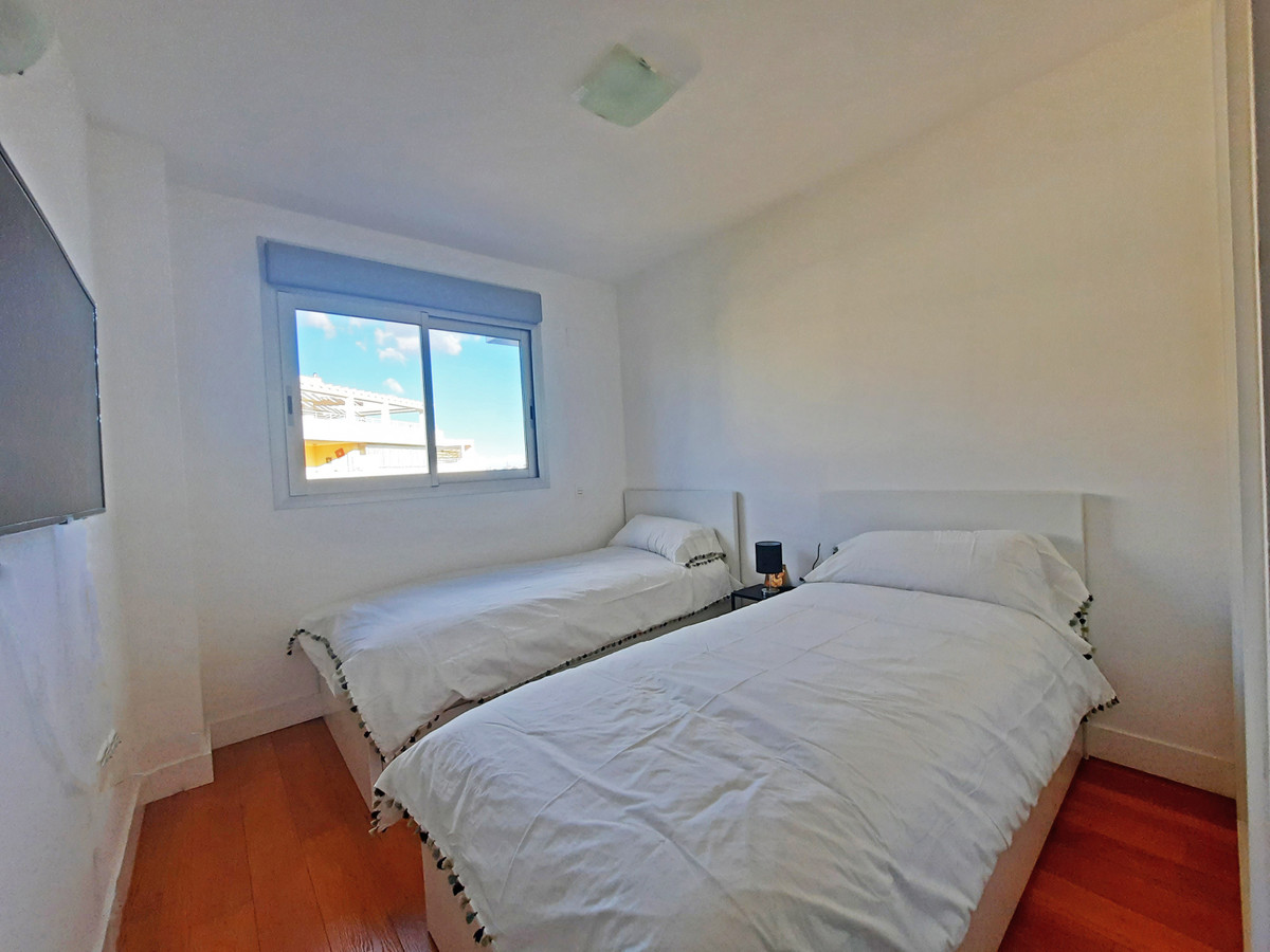 Apartamento con 3 Dormitorios en Venta El Chaparral
