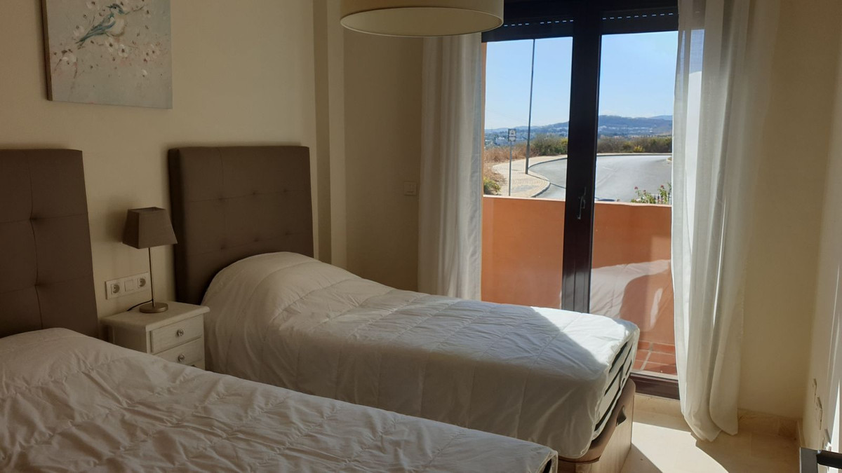 3 bedroom Villa For Sale in Estepona, Málaga - thumb 30