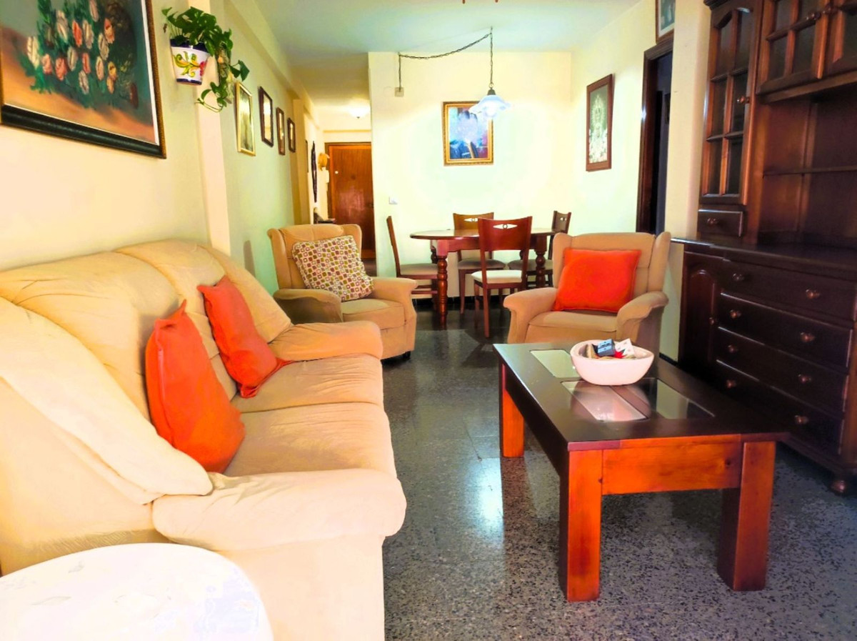 3 Dormitorios Apartamento Planta Media  En Venta Fuengirola, Costa del Sol - HP4424170