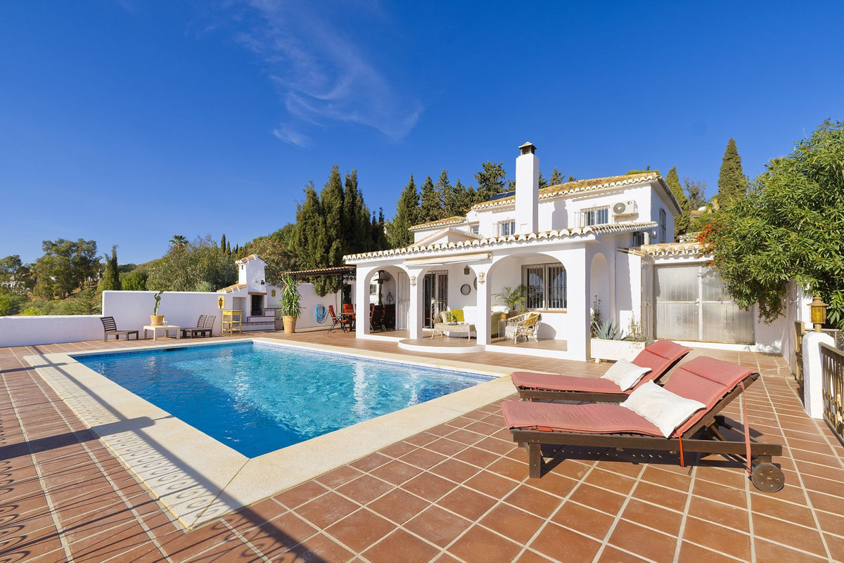 5 bedroom Villa For Sale in Mijas, Málaga