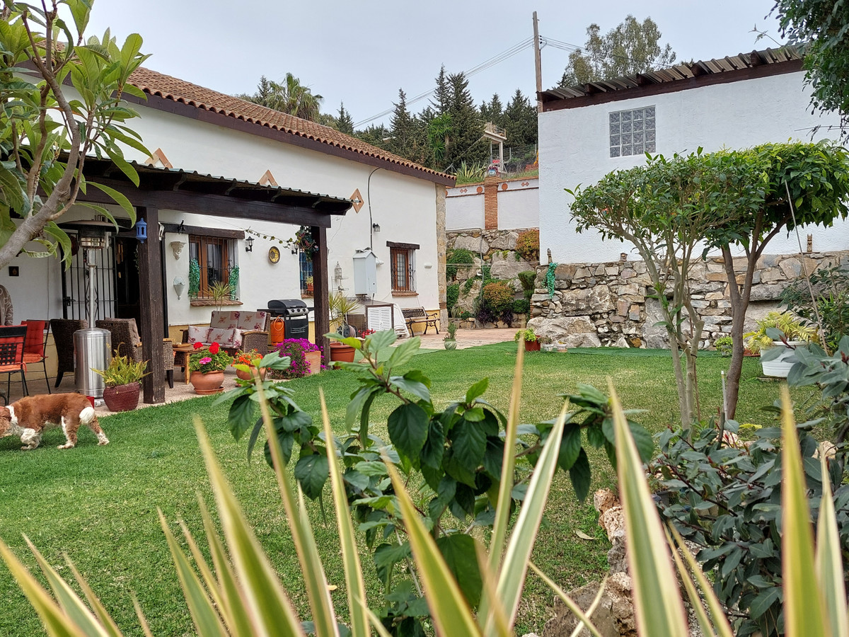 Villa en venta en Valle Romano, Estepona