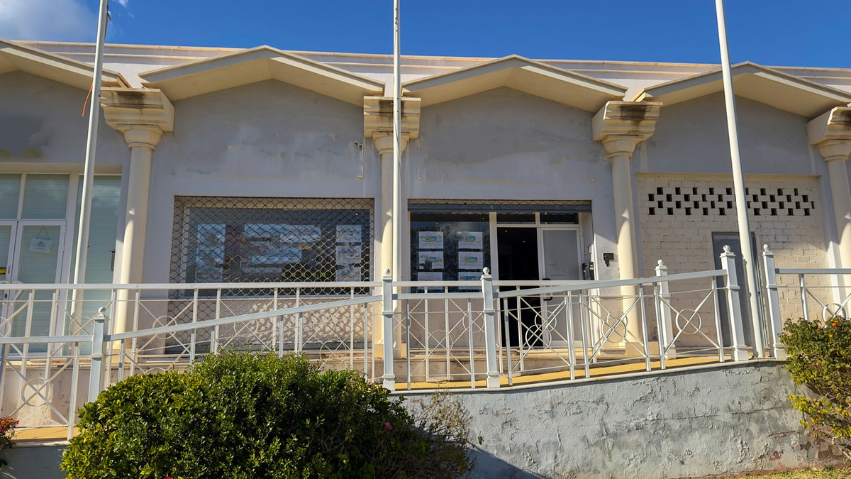 Commerce Bureau à Cabopino, Costa del Sol
