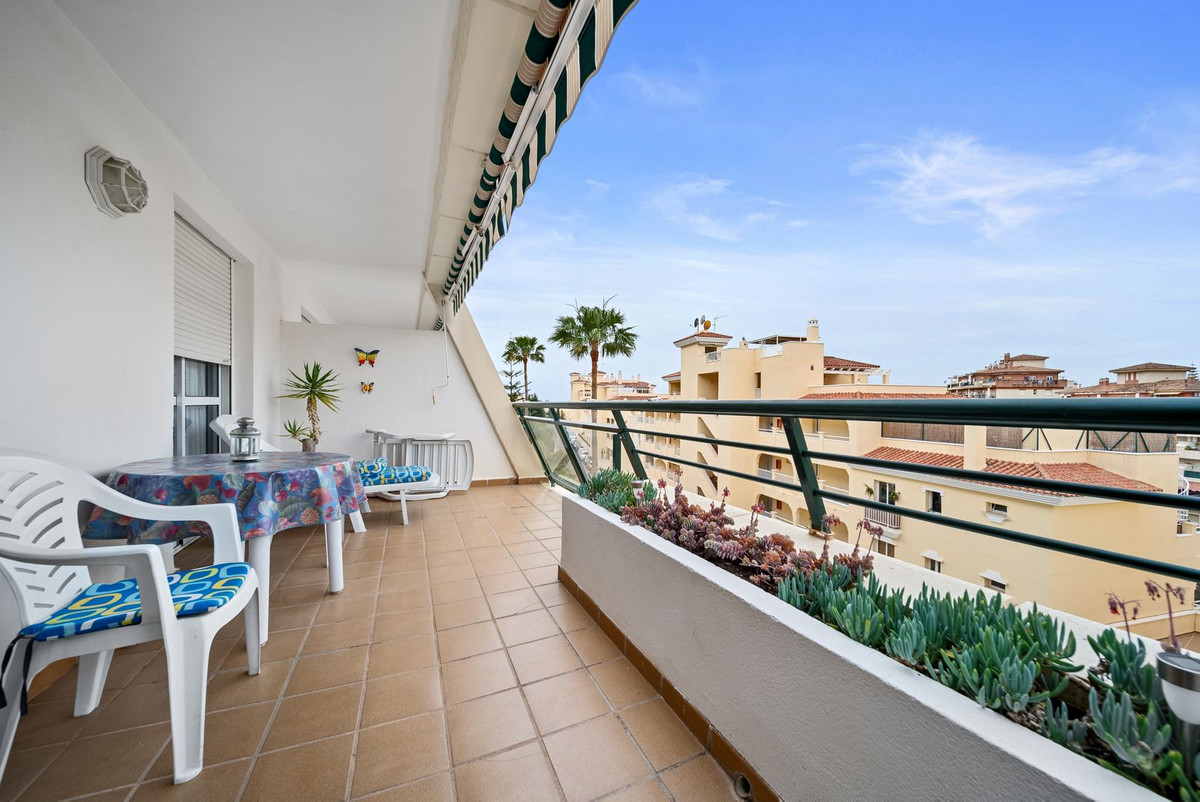 1 Bedroom Middle Floor Apartment For Sale Benalmadena Costa, Costa del Sol - HP4679485