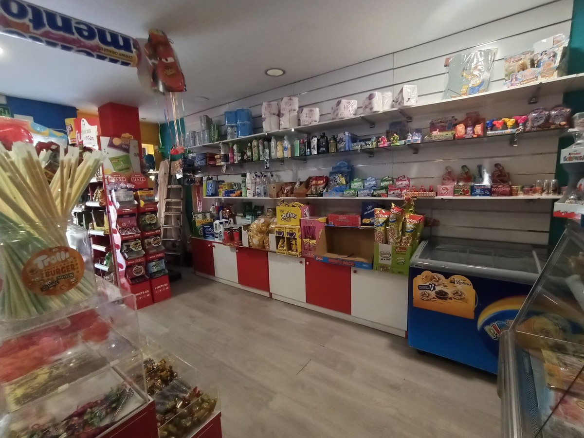  Commercial, Shop  for sale   and for rent    en San Pedro de Alcántara