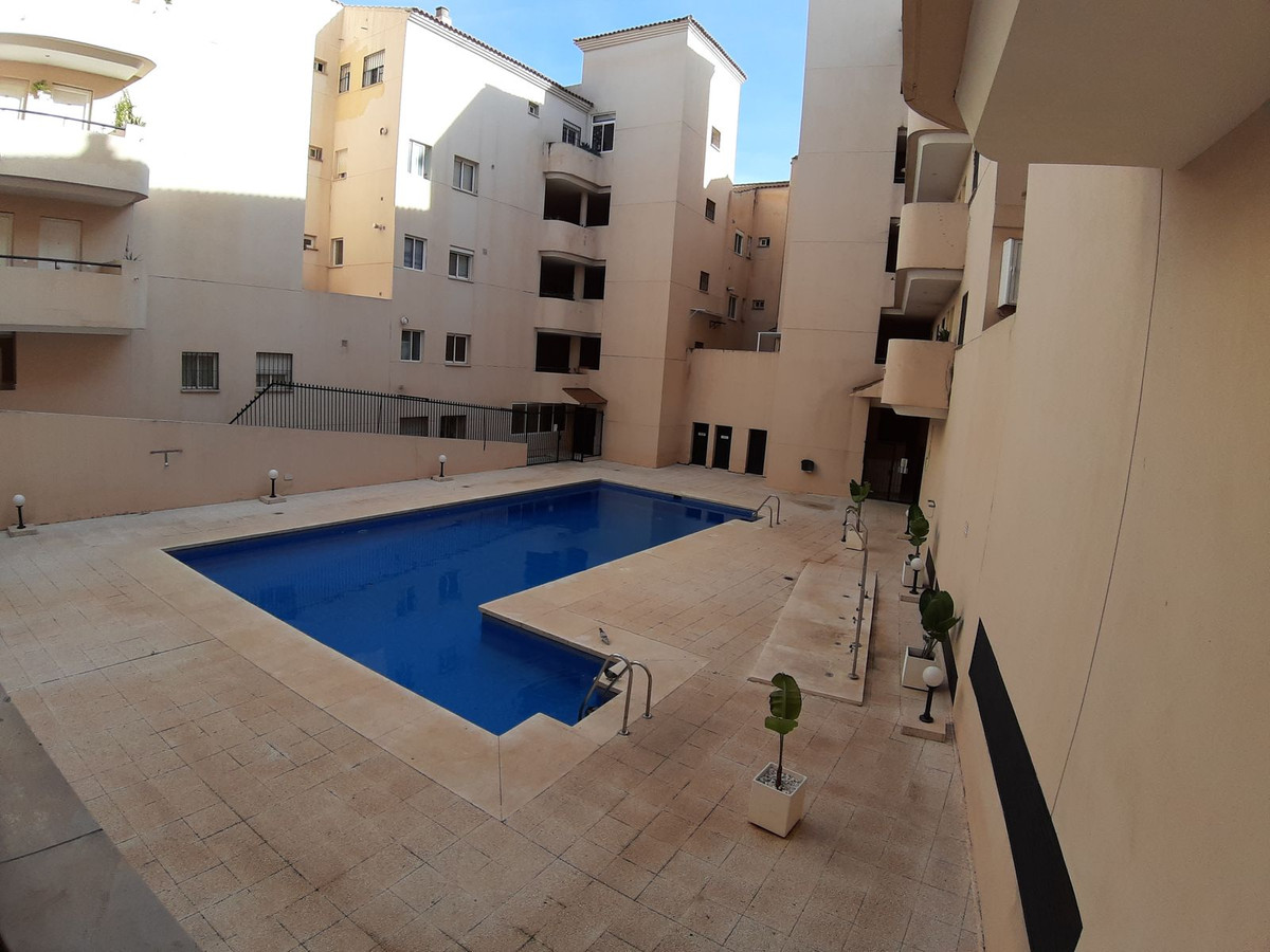 3 bed Apartment for sale in Mijas