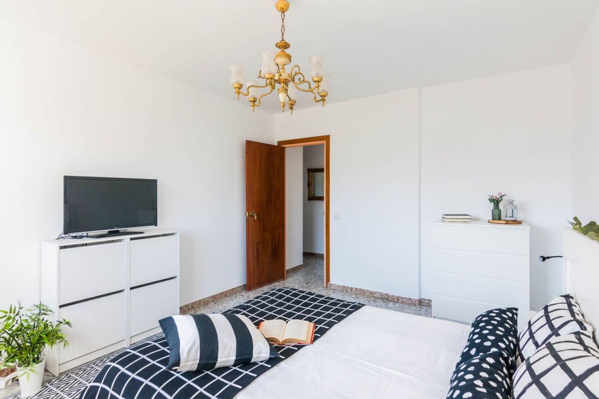 8 bedroom Villa For Sale in Puerto de la Torre, Málaga - thumb 24