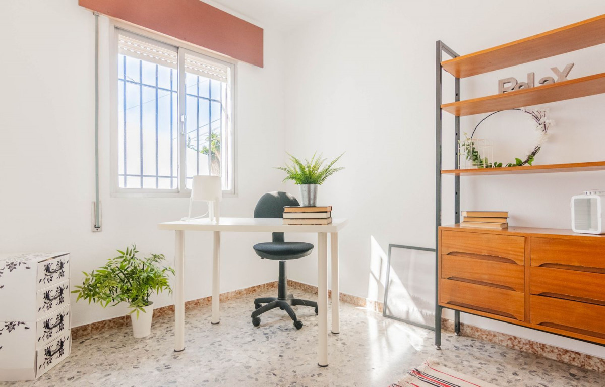 8 bedroom Villa For Sale in Puerto de la Torre, Málaga - thumb 29