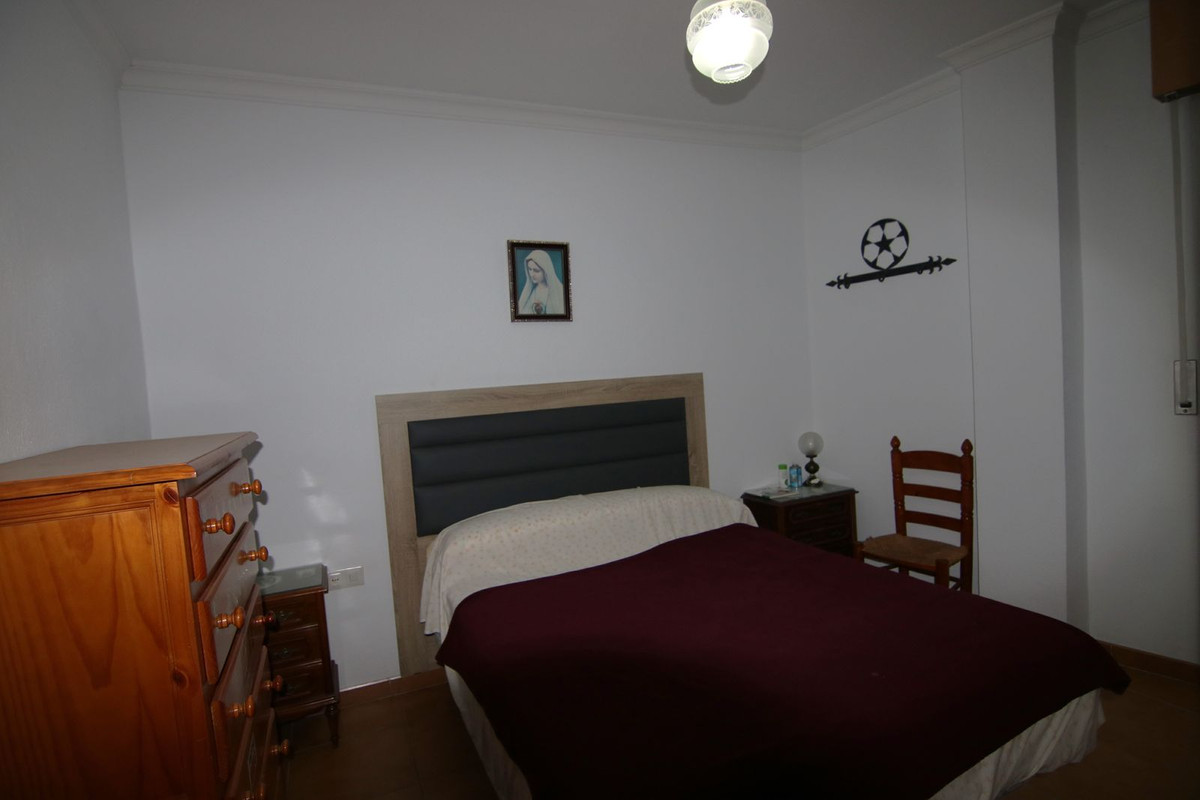 Apartamento con 5 Dormitorios en Venta Guaro