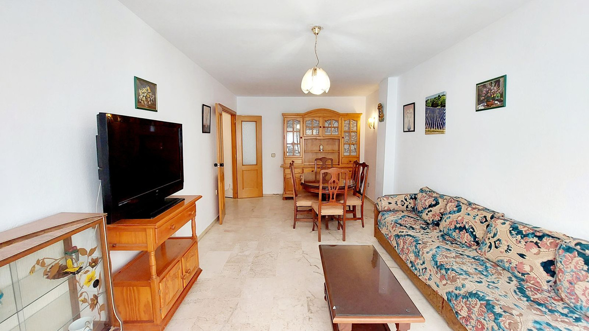 2 Dormitorios Apartamento Planta Media  En Venta Fuengirola, Costa del Sol - HP4396960