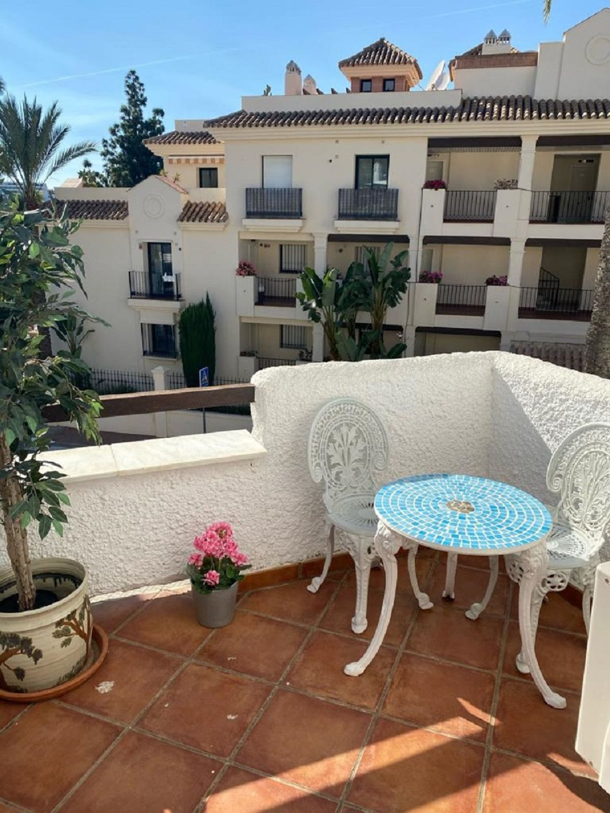 						Apartment  Middle Floor
													for sale 
																			 in Nueva Andalucía
					