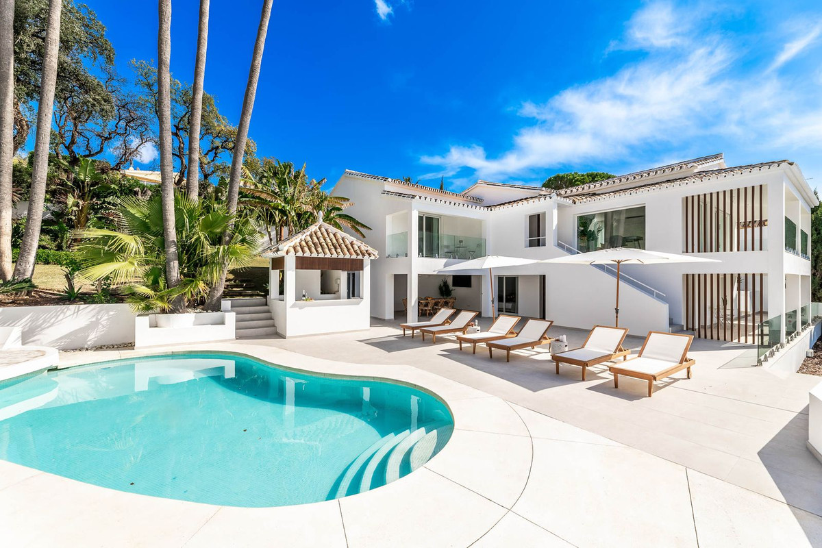 Detached Villa for sale in Marbella R4448482