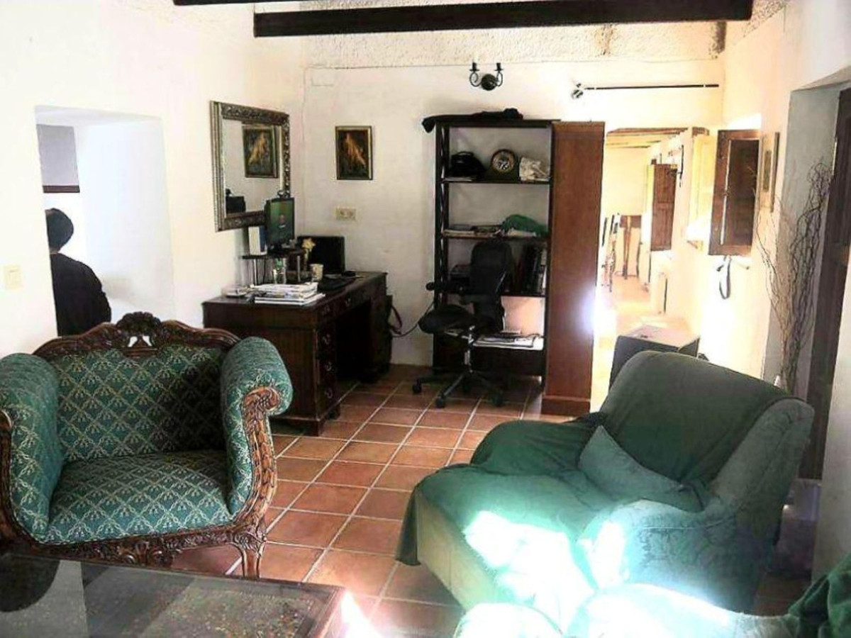 Villa con 4 Dormitorios en Venta Mijas