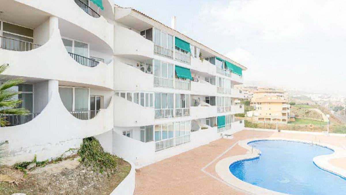 Middle Floor Apartment, Torreblanca, Costa del Sol.
1 Bedroom, 1 Bathroom, Built 95 m².

Setting : C, Spain