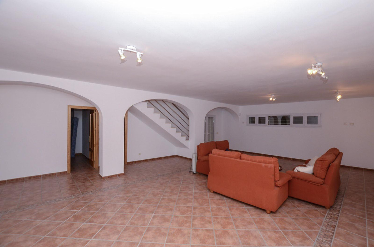 Villa te koop in Sotogrande R4054987