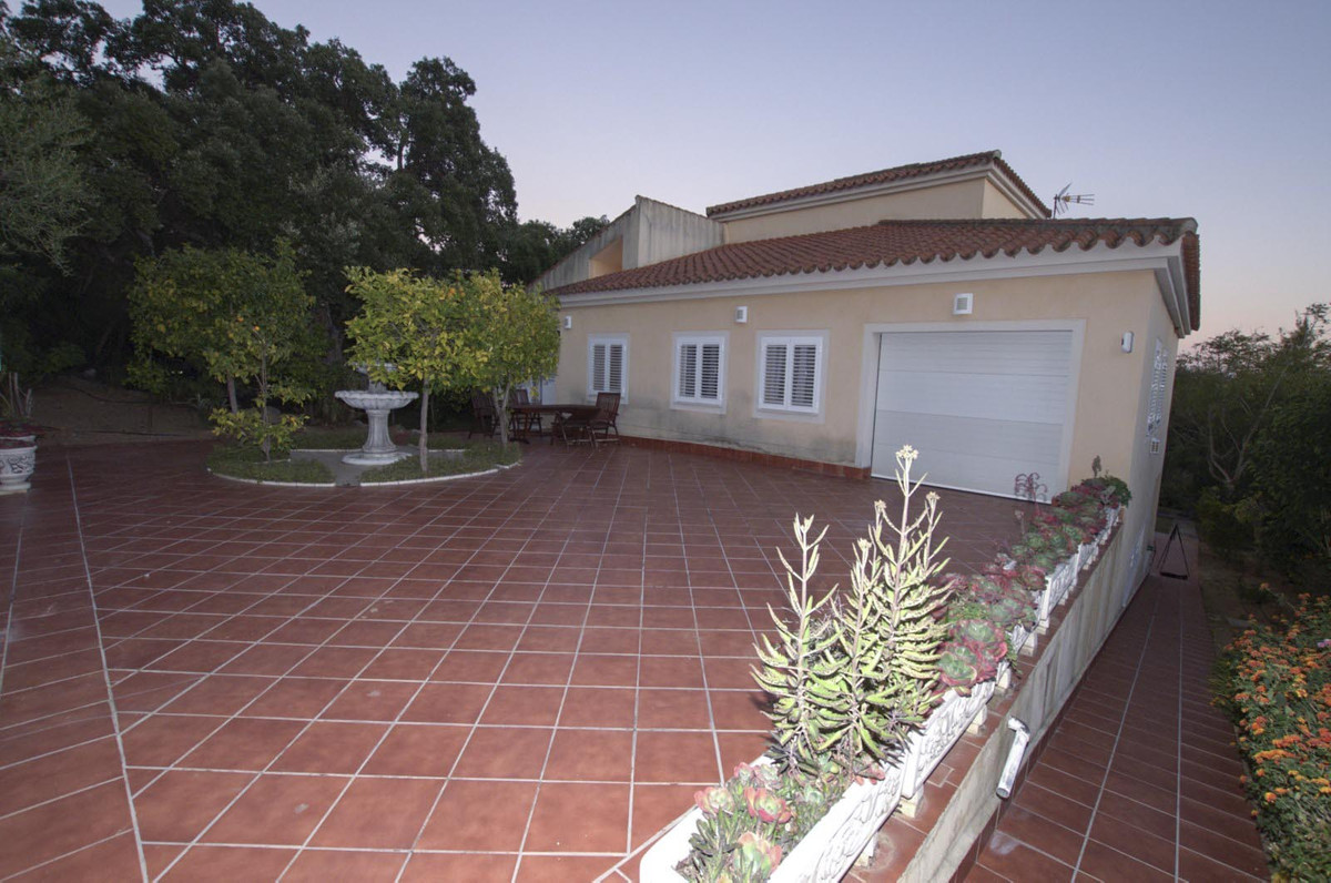 Villa te koop in Sotogrande R4054987