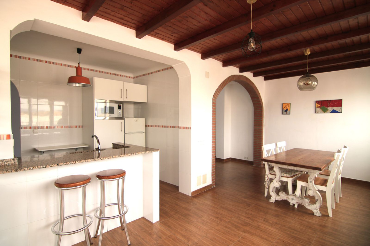 3 Bedroom Middle Floor Apartment For Sale Coín, Costa del Sol - HP4137124