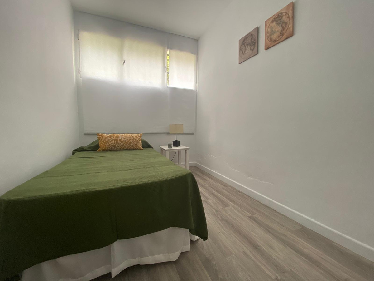Appartement te koop in Estepona R3826909