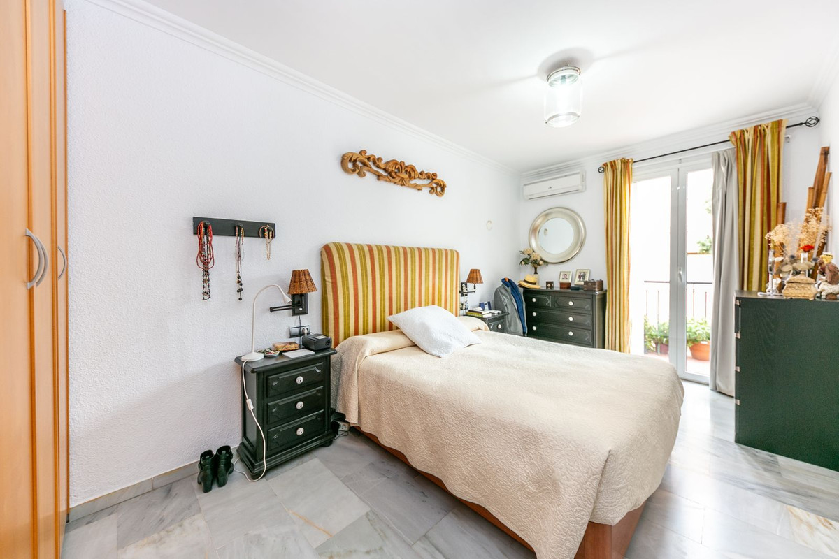 Apartamento con 4 Dormitorios en Venta Málaga