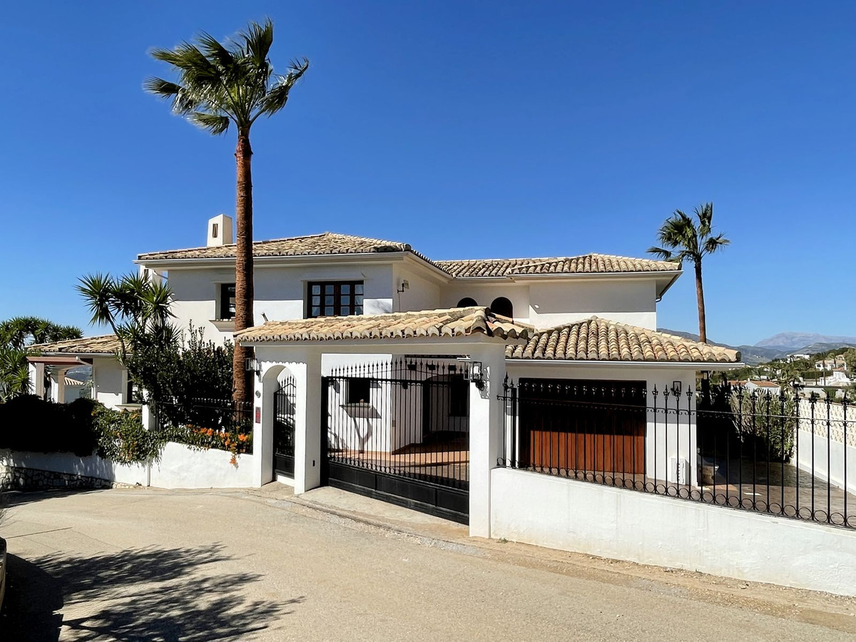 Villa Individuelle à Valtocado, Costa del Sol
