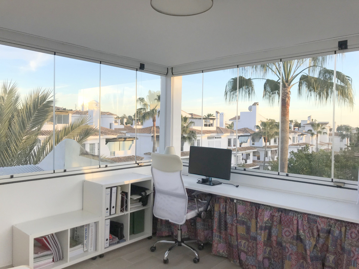 Apartamento Ático Dúplex en Nueva Andalucía, Costa del Sol
