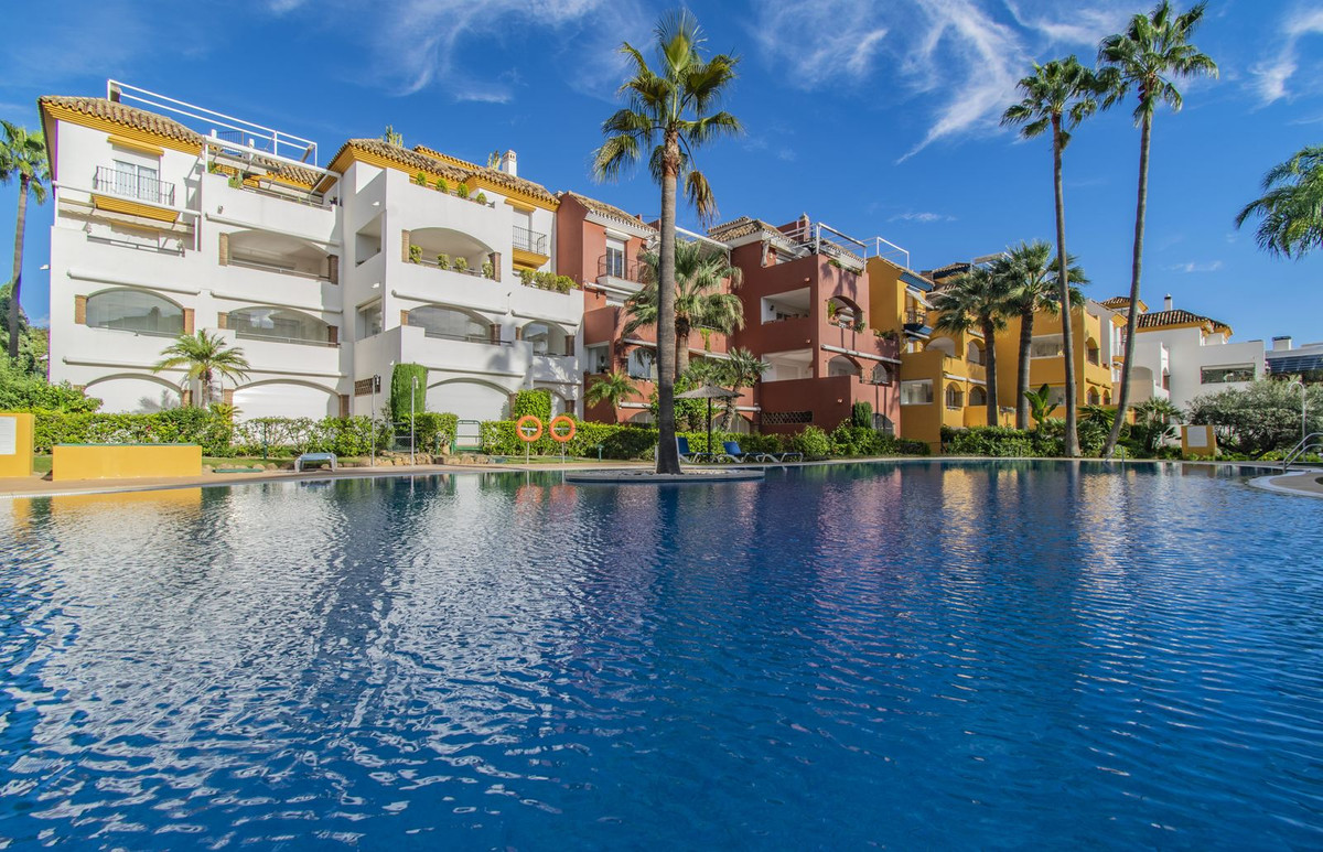 3 Bedroom Penthouse For Sale The Golden Mile, Costa del Sol - HP4454320