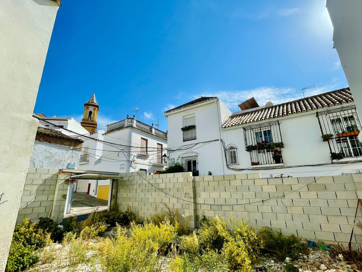 This CORNER PLOT is an amazing opportunity in Estepona town center! The plot has a total size of aro, Spain