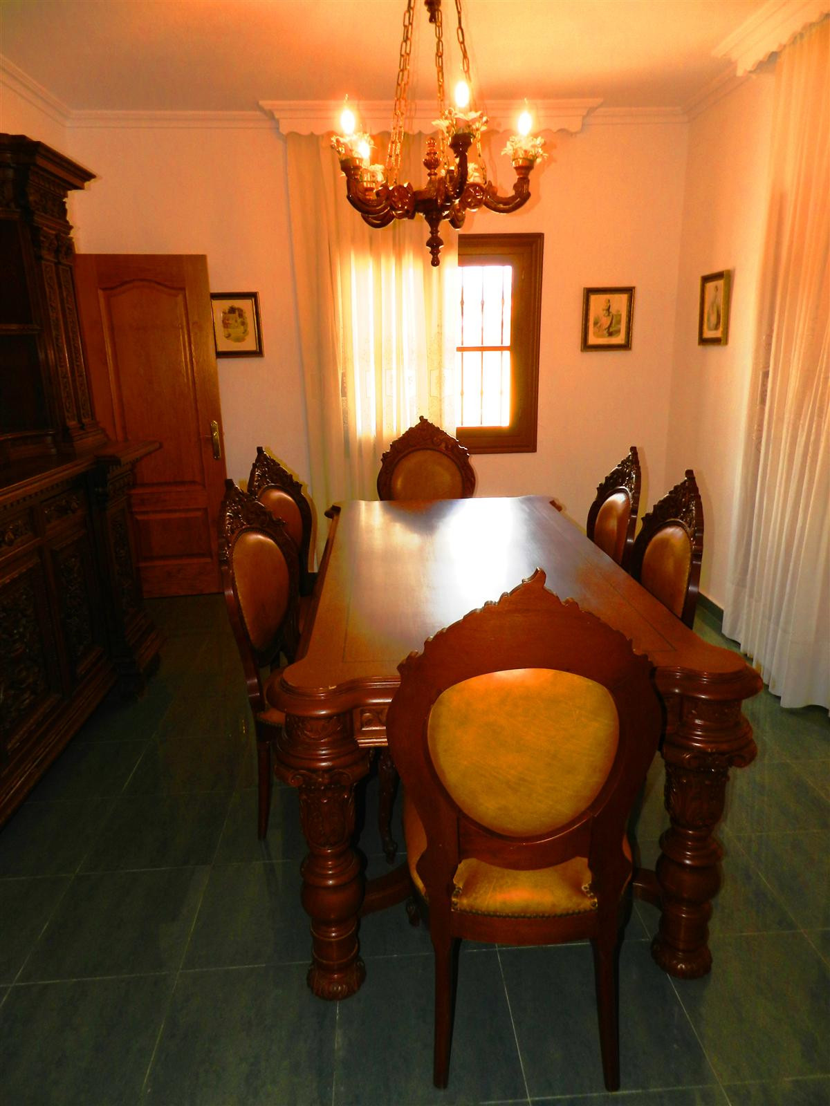 Beautiful villa in classic Andalusian style,