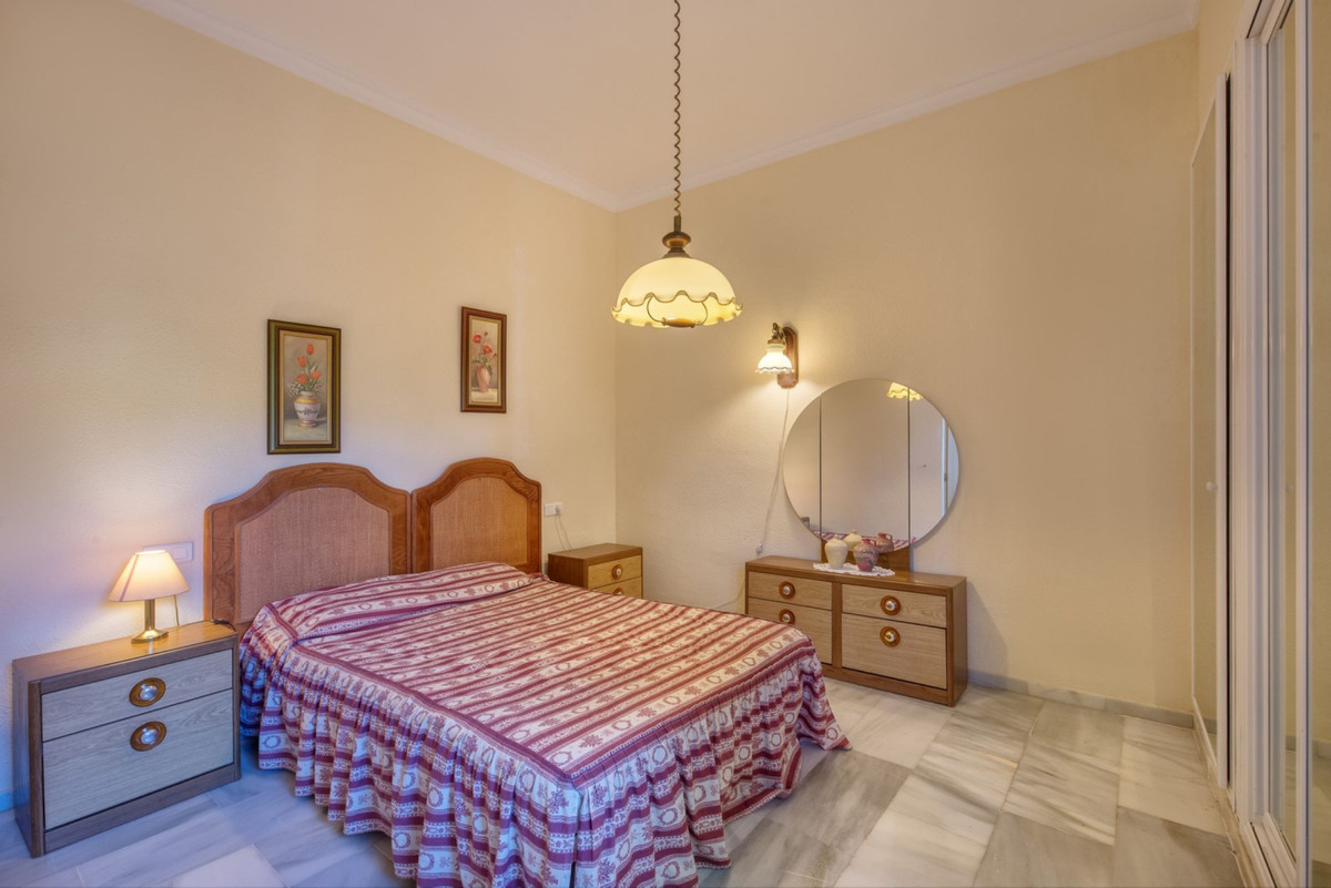 8 bedroom Villa For Sale in Mijas, Málaga - thumb 29