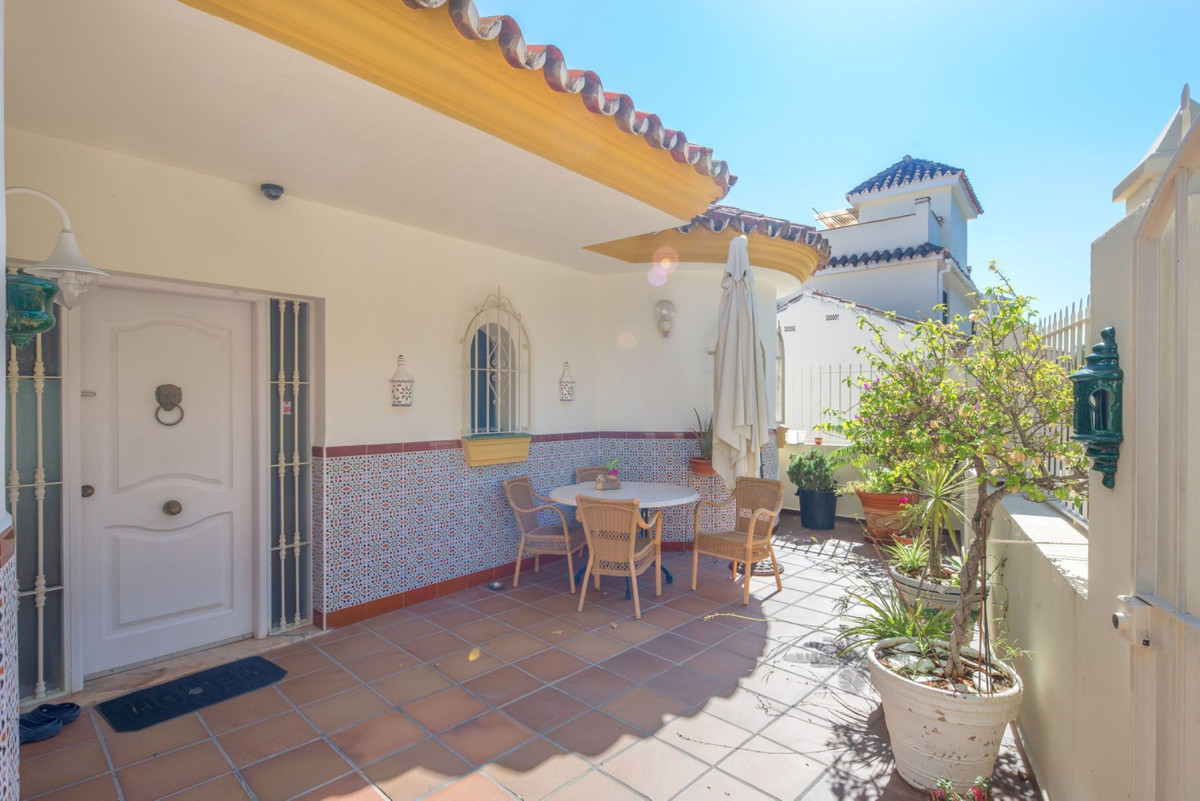 8 bedroom Villa For Sale in Mijas, Málaga - thumb 5