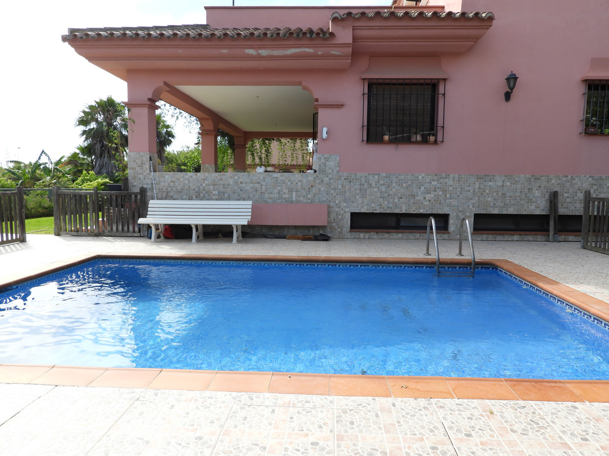 Villa Individuelle en vente à Casares Playa, Costa del Sol