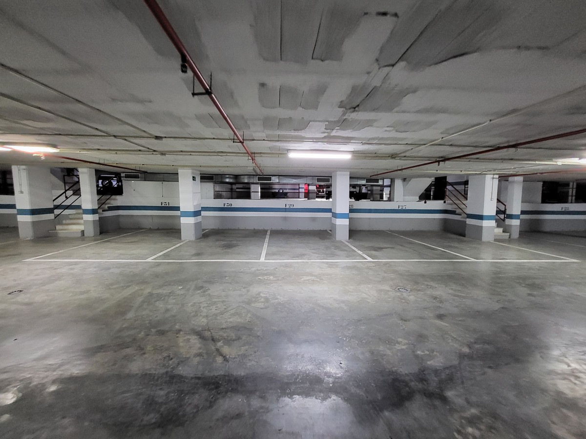 Garage For Sale Puerto Banús
