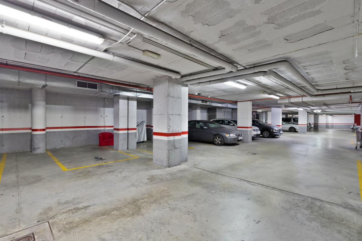 Now have your own parking space in Los Boliches!
Wide parking space in the underground private garag, Spain