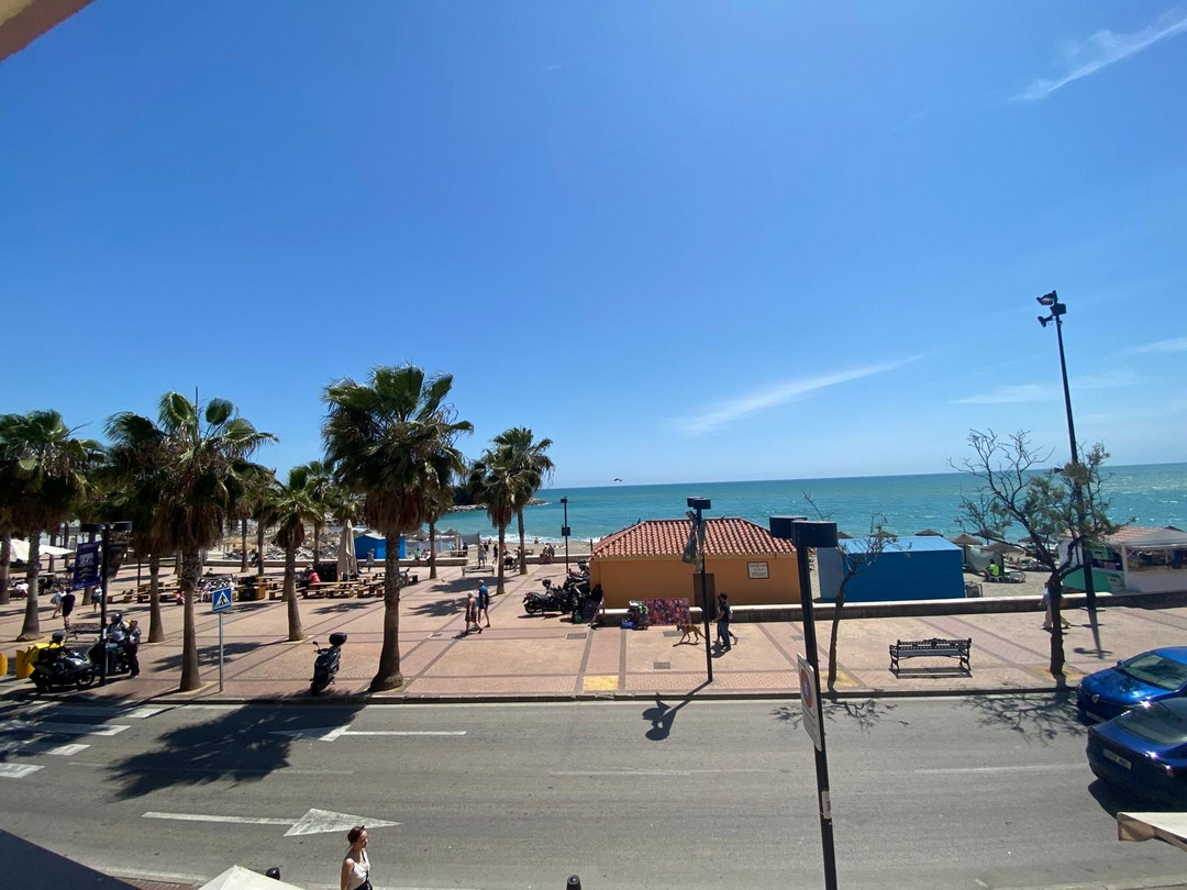 						Apartment  Middle Floor
													for sale 
																			 in Fuengirola
					
