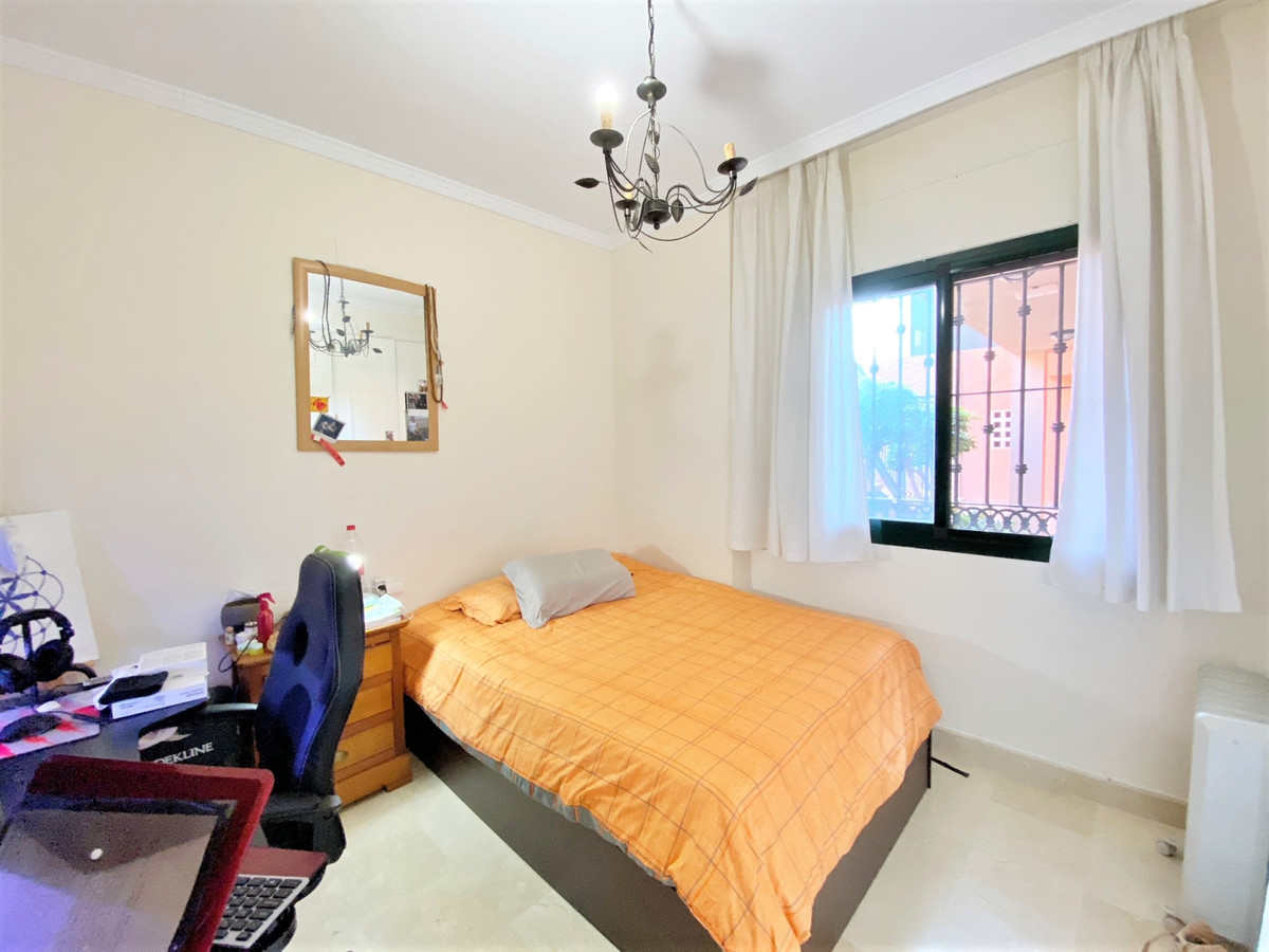 Appartement te koop in Elviria R3850951