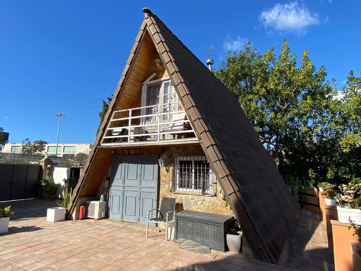 3 Bedroom Detached Villa For Sale Fuengirola, Costa del Sol - HP4453177