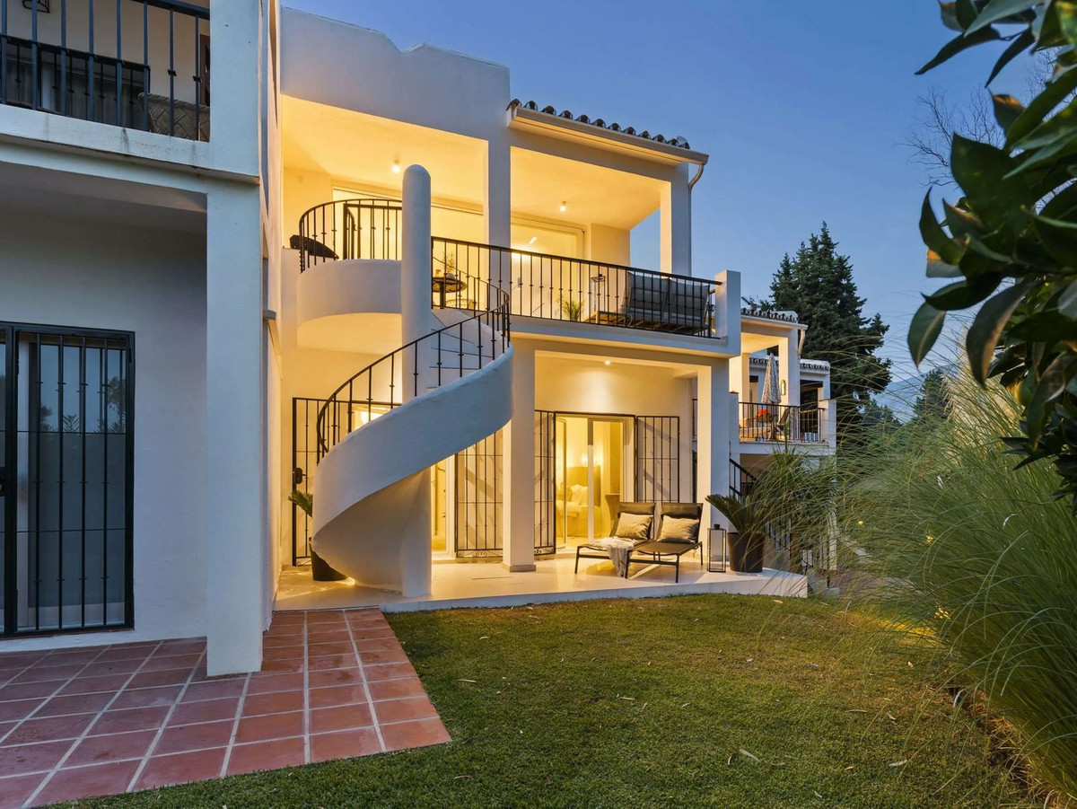 4 Bedroom Townhouse For Sale Marbella, Costa del Sol - HP4631533