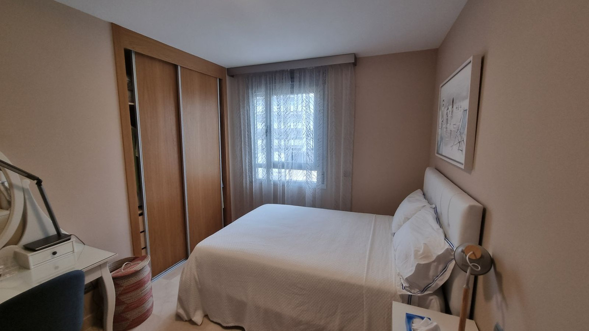 3 bedroom Apartment For Sale in San Pedro de Alcántara, Málaga - thumb 19