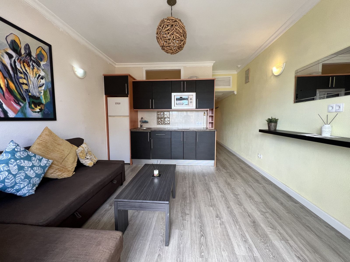1 Bedroom Middle Floor Apartment For Sale Fuengirola, Costa del Sol - HP4604188