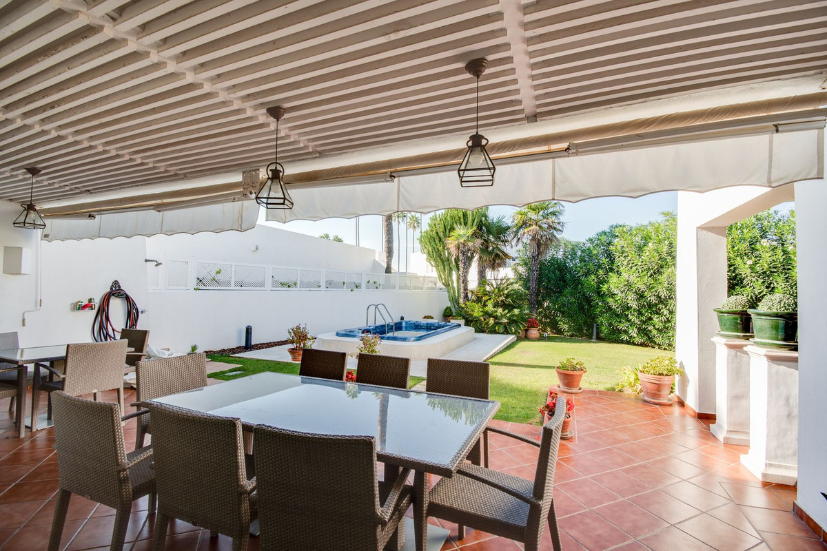 Villa te koop in Sotogrande Costa R4448401