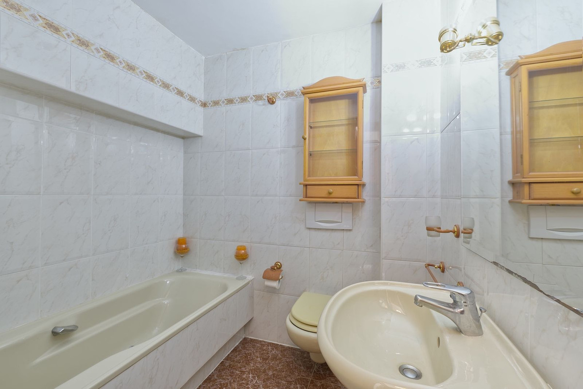 Villa te koop in Málaga R4646809